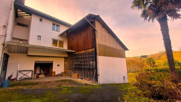 Bardos (64520) Bardos - Propriété à pied des commerces
