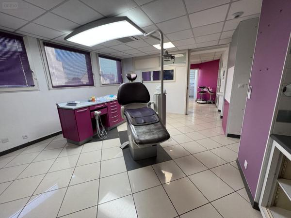 Local Professionnel et commercial à vendre à Rennes en Ille-et-Vilaine (35000), ref : VP070-35018