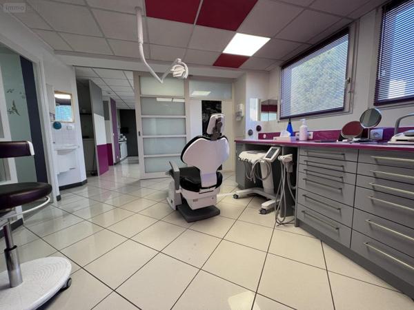 Local Professionnel et commercial à vendre à Rennes en Ille-et-Vilaine (35000), ref : VP070-35018