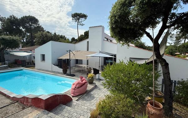 Maison à vendre    4 pièces •  Le Grand-Village-Plage