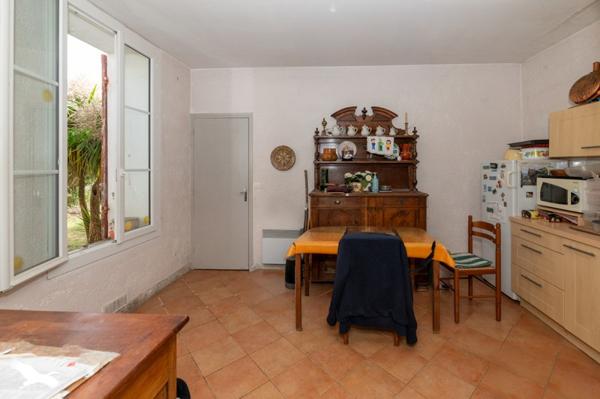Maison à vendre |                                       Lesparre-Médoc |                                        4 pièces  |  120 m²