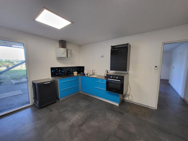 Local d'activité Bouffere 2820 m2 , Bouffere