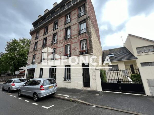 Location Studio 27.45 m² - 76 RUE GABRIEL PERI Maisons Alfort 94700