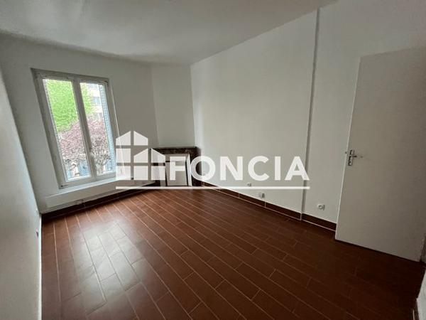 Location Studio 27.45 m² - 76 RUE GABRIEL PERI Maisons Alfort 94700