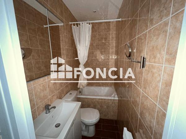 Location Studio 27.45 m² - 76 RUE GABRIEL PERI Maisons Alfort 94700