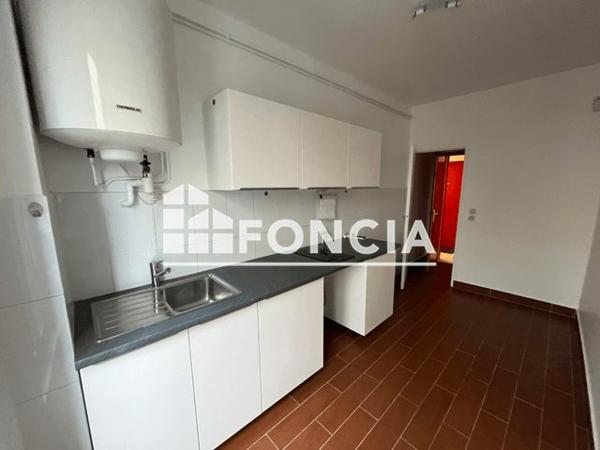 Location Studio 27.45 m² - 76 RUE GABRIEL PERI Maisons Alfort 94700