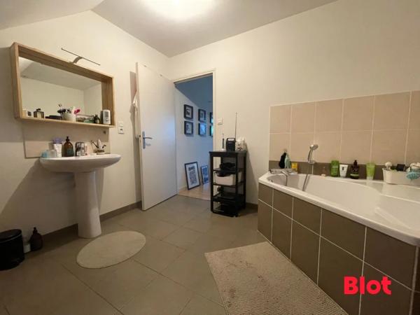 Maison 6 pièce(s)