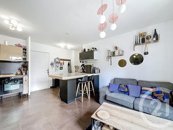 Appartement à vendre  3 pièces - 54 m2 MONTFERMEIL - 93