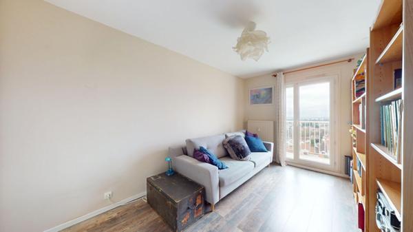 Vente exclusivité Appartement Thiais 4 pièces 75.43 m2 - cave - parking - balcons