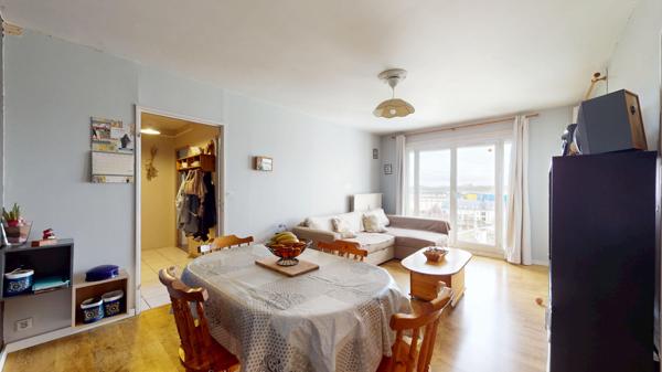 Vente exclusivité Appartement Thiais 4 pièces 75.43 m2 - cave - parking - balcons