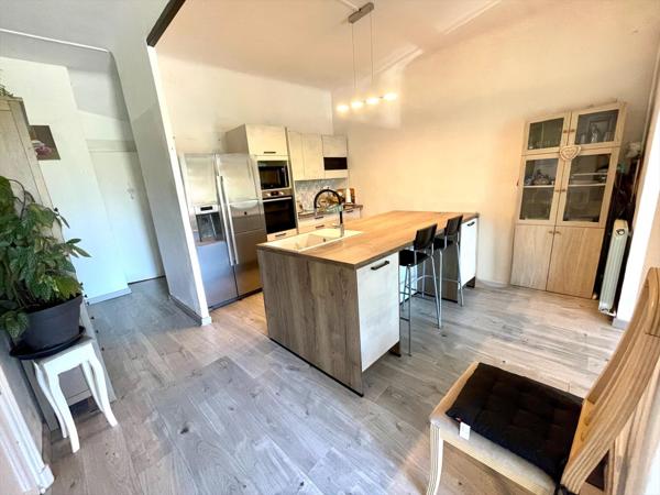 Maison à LA SEYNE-SUR-MER, 83500 - 10 pièces 172m²