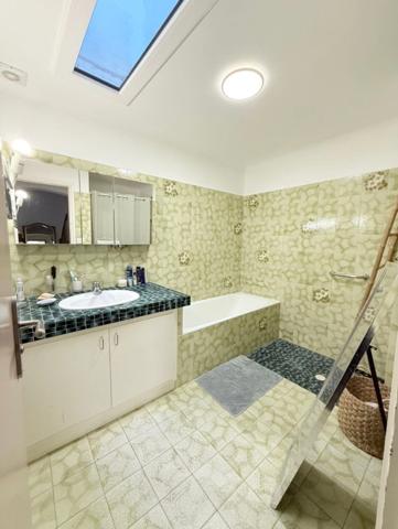 Immeuble à vendre proche de CARNON PLAGE (34)