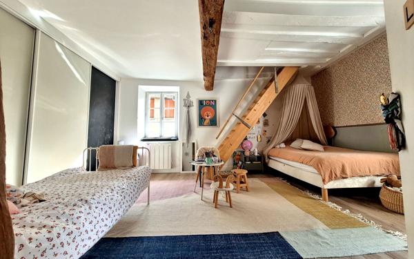 Maison à vendre    9 pièces •  Chambourcy