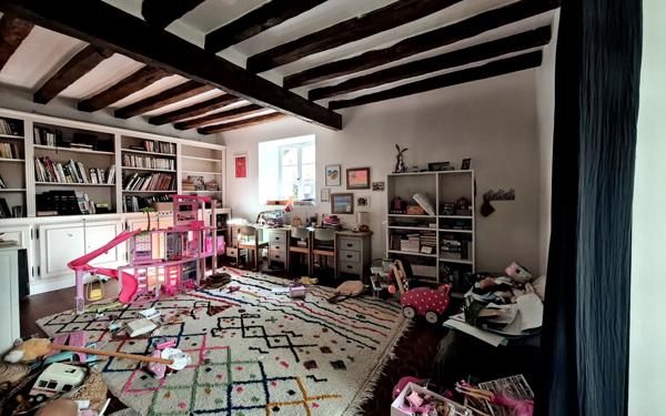 Maison à vendre    9 pièces •  Chambourcy