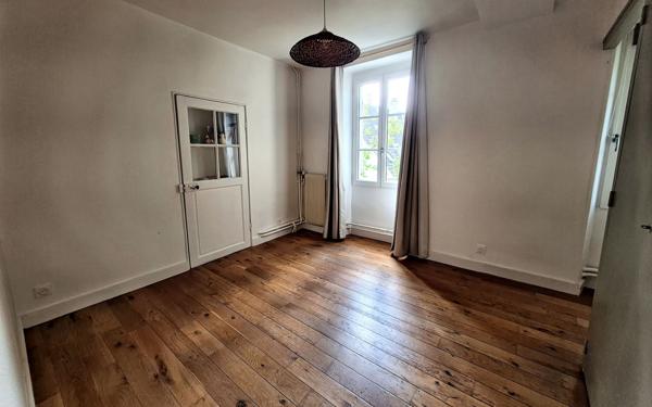 Maison à vendre    9 pièces •  Chambourcy