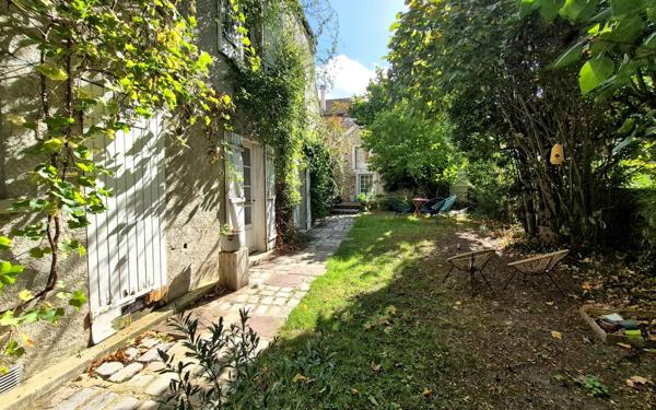 Maison à vendre    9 pièces •  Chambourcy