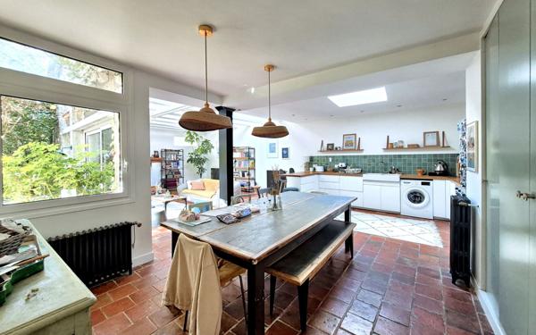 Maison à vendre    9 pièces •  Chambourcy