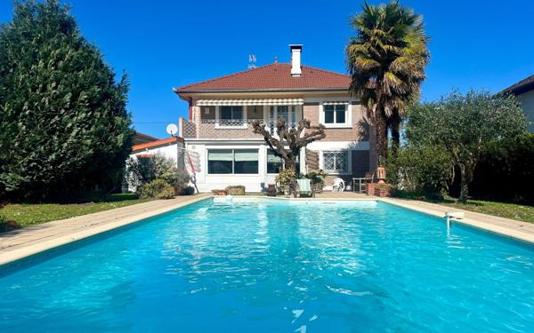 Maison à vendre    5 pièces • 169 m2 Laloubère