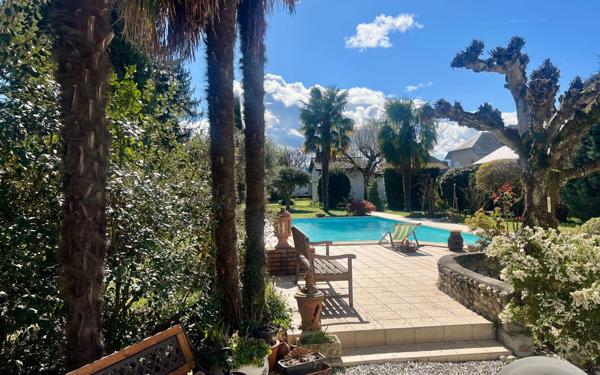 Maison à vendre    5 pièces • 169 m2 Laloubère