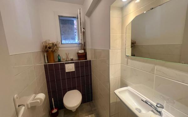 Maison à vendre    5 pièces • 169 m2 Laloubère