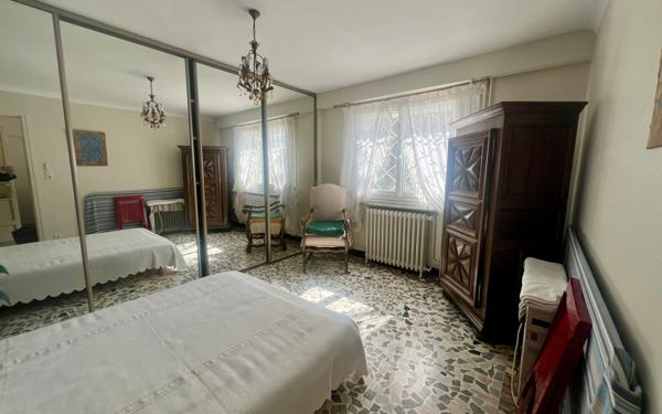 Maison à vendre    5 pièces • 169 m2 Laloubère