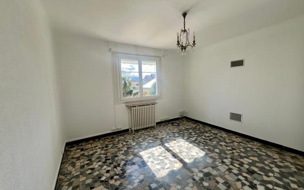 Maison à vendre    5 pièces • 169 m2 Laloubère