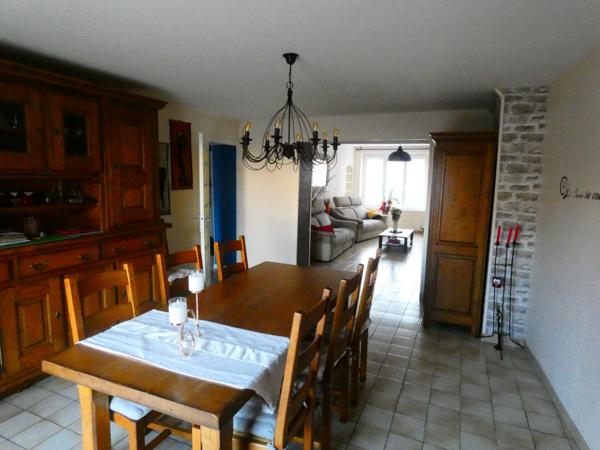 maison 4 chambres centre Savigné L'eveque