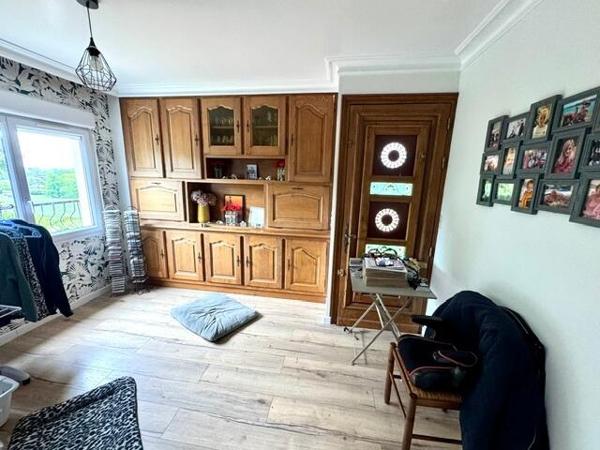 Exclusivité - Ensemble comprenant maison et appartement 140 m2 sur 3902 m2 de terrain