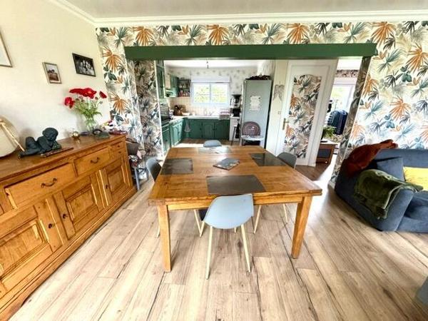 Exclusivité - Ensemble comprenant maison et appartement 140 m2 sur 3902 m2 de terrain