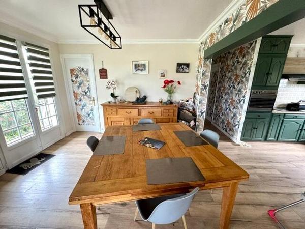 Exclusivité - Ensemble comprenant maison et appartement 140 m2 sur 3902 m2 de terrain