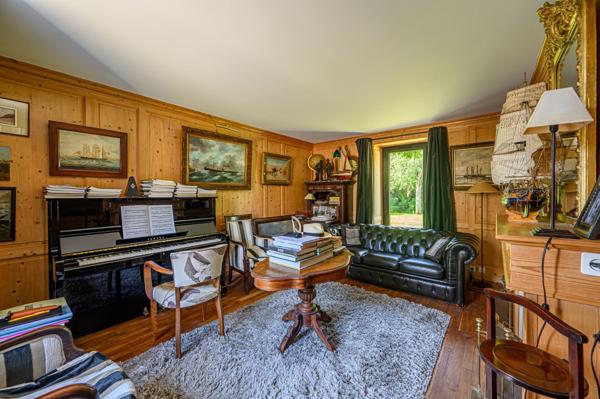 Vente Maison de luxe Quéven 8 Pièces 218 m²