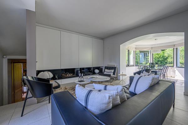Vente Maison de luxe Quéven 8 Pièces 218 m²