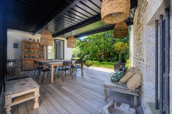 Vente Maison de luxe Quéven 8 Pièces 218 m²
