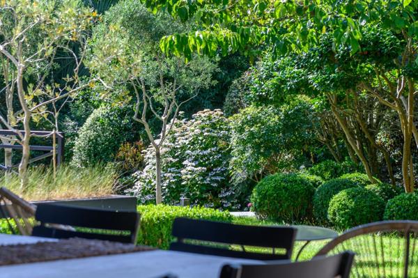 Vente Maison de luxe Quéven 8 Pièces 218 m²