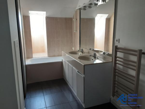 Appartement à louer Pontivy : 2 pièces, 59m² avec 1 chambre(s) à 650€ - AJP Immobilier Pontivy