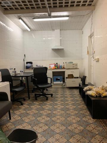 Local commercial à louer à Bailleul dans le Nord (59270), ref : FLOCB706