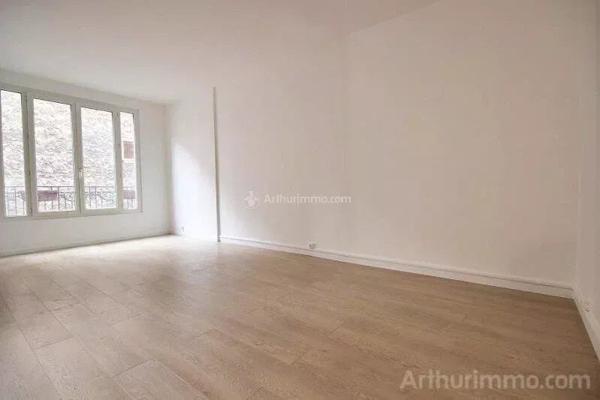Location                                                      Appartement
                        
                     1 pièces                      26 m2                     à Asnières-sur-Seine
