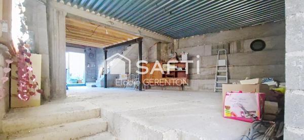 Maison de ville avec cour! Grand garage