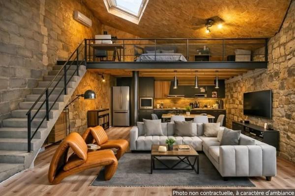 Maison de ville avec cour! Grand garage