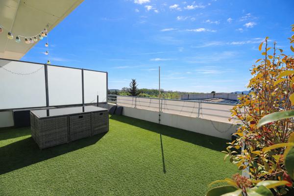 Appartement Mandelieu La Napoule 3 pièce(s) dernier étage plein sud