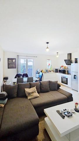 appartement comme neuf, terrasse et 2 places de parking