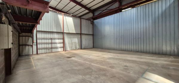 A LOUER - 190 m2 - Entrepôt Vertou