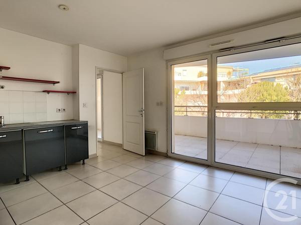 Appartement T2 à vendre  2 pièces - 40 m2 MARSEILLE - 13008