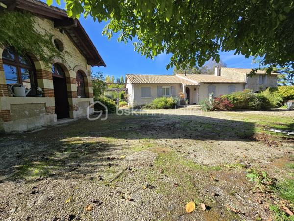 Maison ancienne de 360 m²