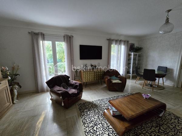 Maison ancienne de 360 m²