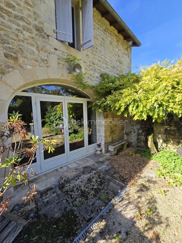 Maison ancienne de 360 m²