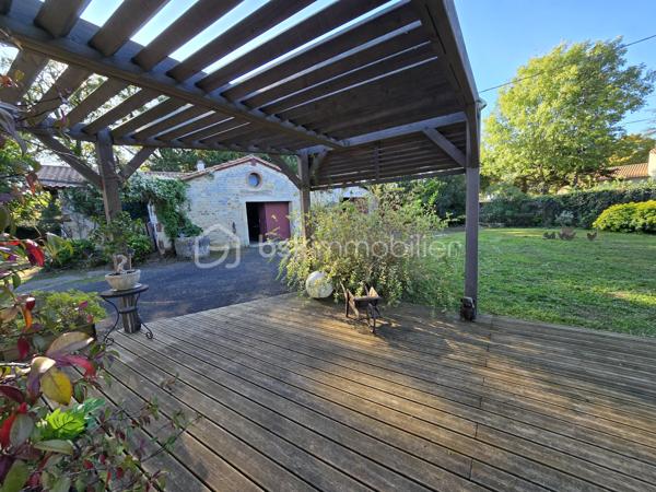 Maison ancienne de 360 m²