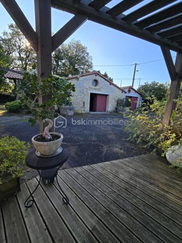 Maison ancienne de 360 m²