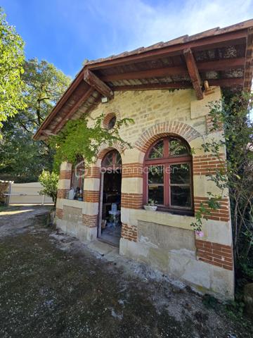 Maison ancienne de 360 m²