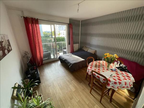 Appartement à louer 620 € CC TOURS 2 p 42 m² DPE E